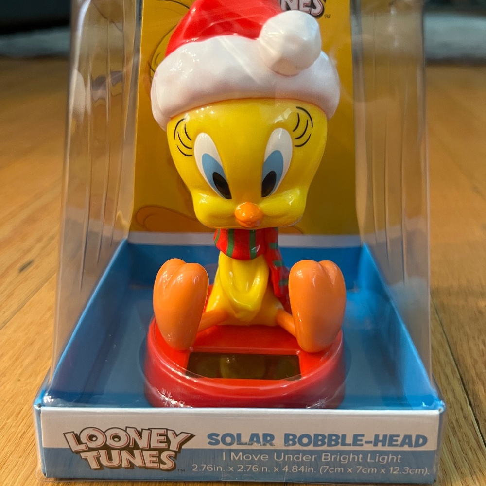 looney tunes tweety solar bobble head